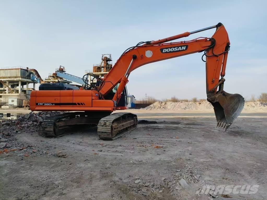 Doosan DX 380 LC Pelle sur chenilles