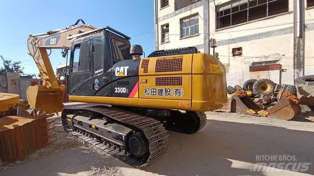 CAT 330 D2 Pelle sur chenilles