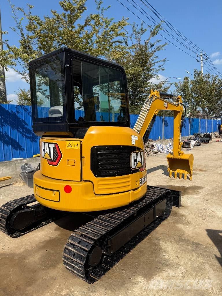 CAT 303.5E Mini pelle < 7t