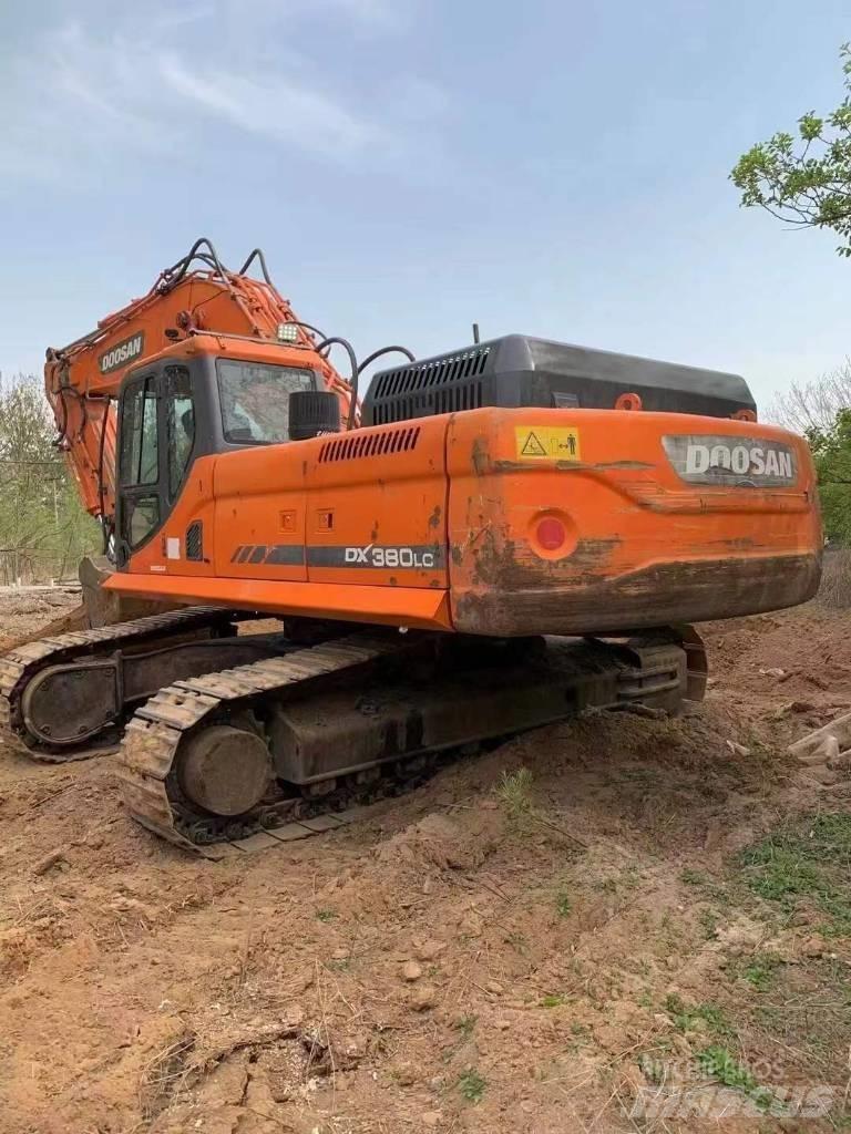 Doosan DX 380 LC Pelle sur chenilles