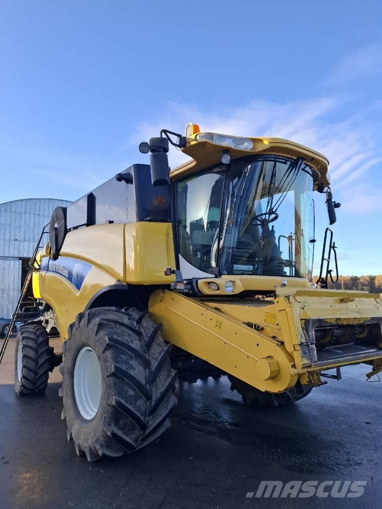 New Holland CX 840 Moissonneuse batteuse