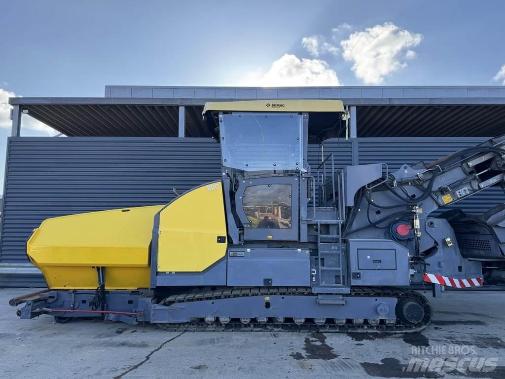 Bomag BMF 2500 S Finisseur