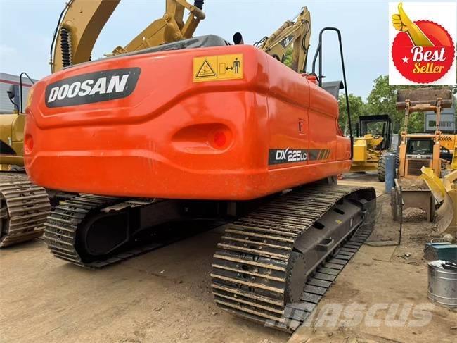 Doosan DX 225 LCA Pelle sur chenilles