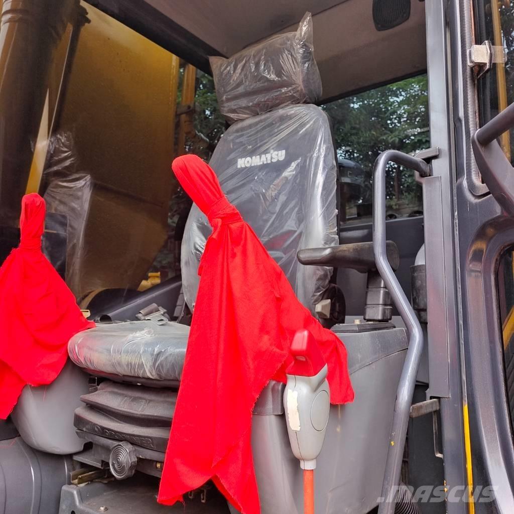 Komatsu PC 220 Pelle sur chenilles