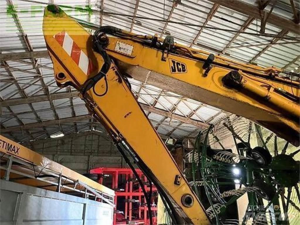 JCB js 130 w Pelle sur pneus