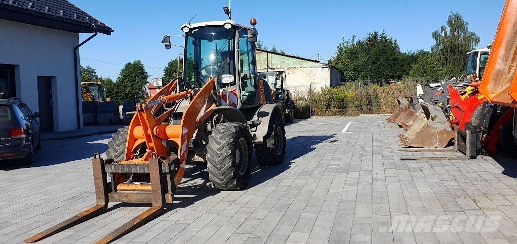 Atlas 80E Chargeuse sur pneus