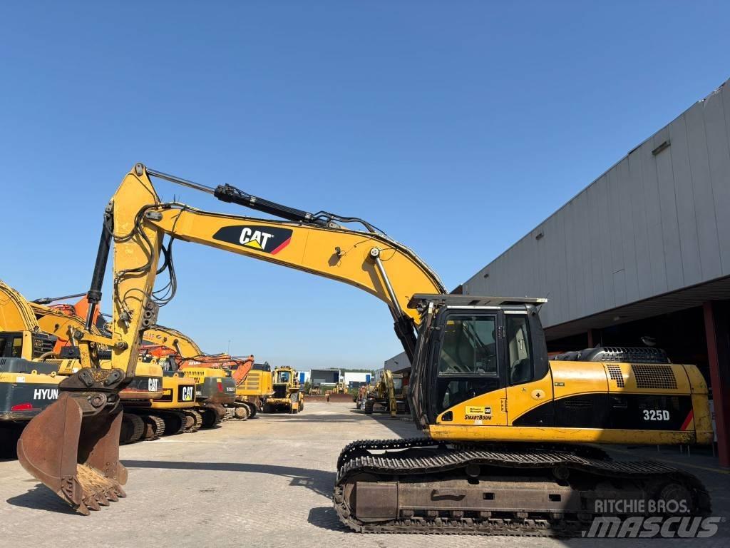 CAT 325 D L Pelle sur chenilles