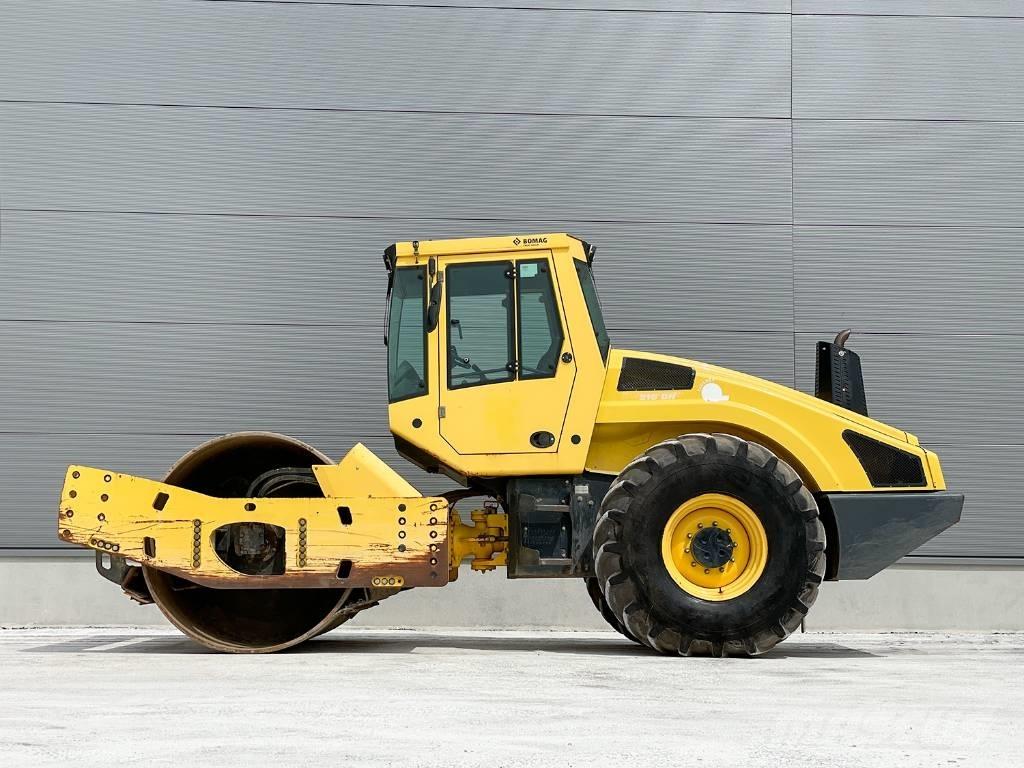 Bomag BW 216 DH-4i Rouleaux monocylindre