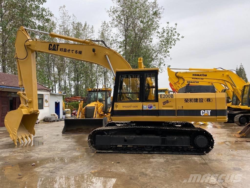 CAT E200B Pelle sur chenilles