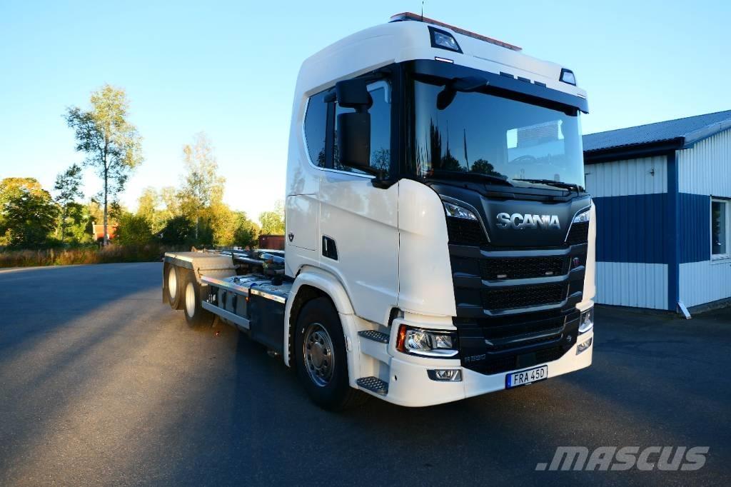 Scania R590B6x2nb Camion ampliroll