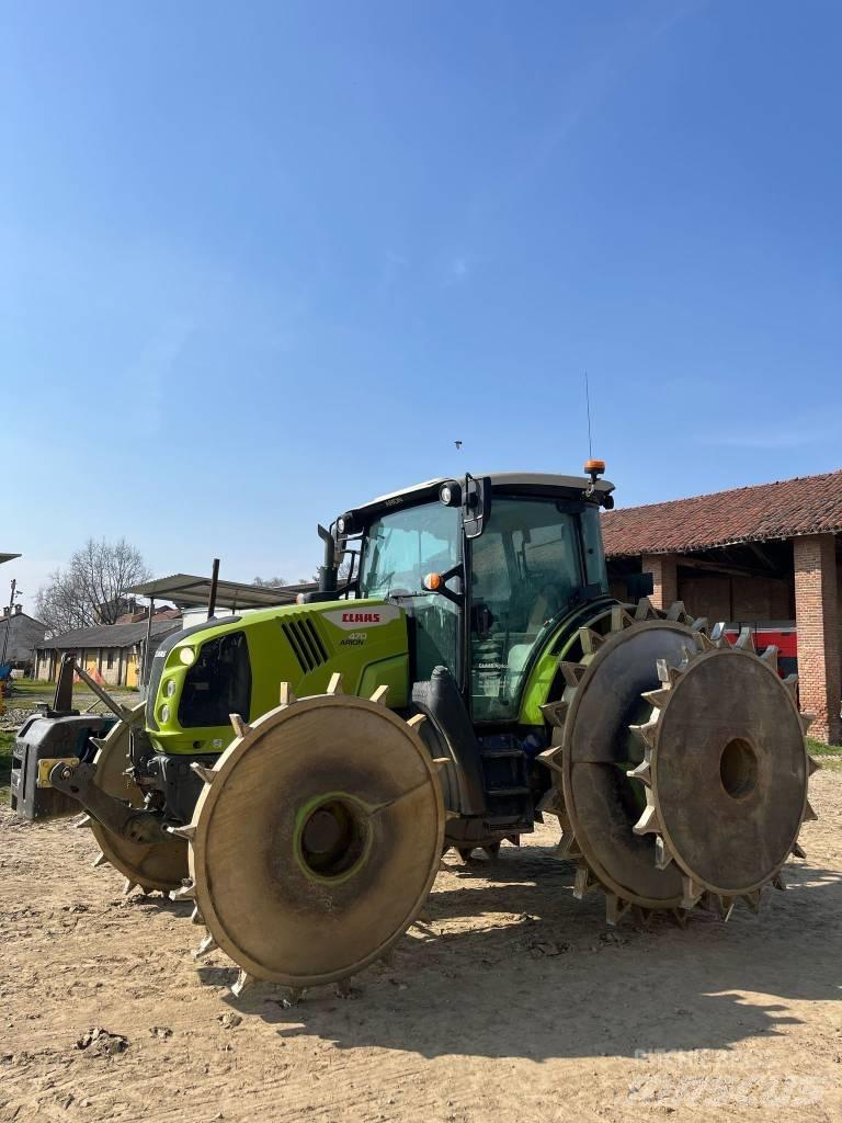 CLAAS ARION 470 Tracteur