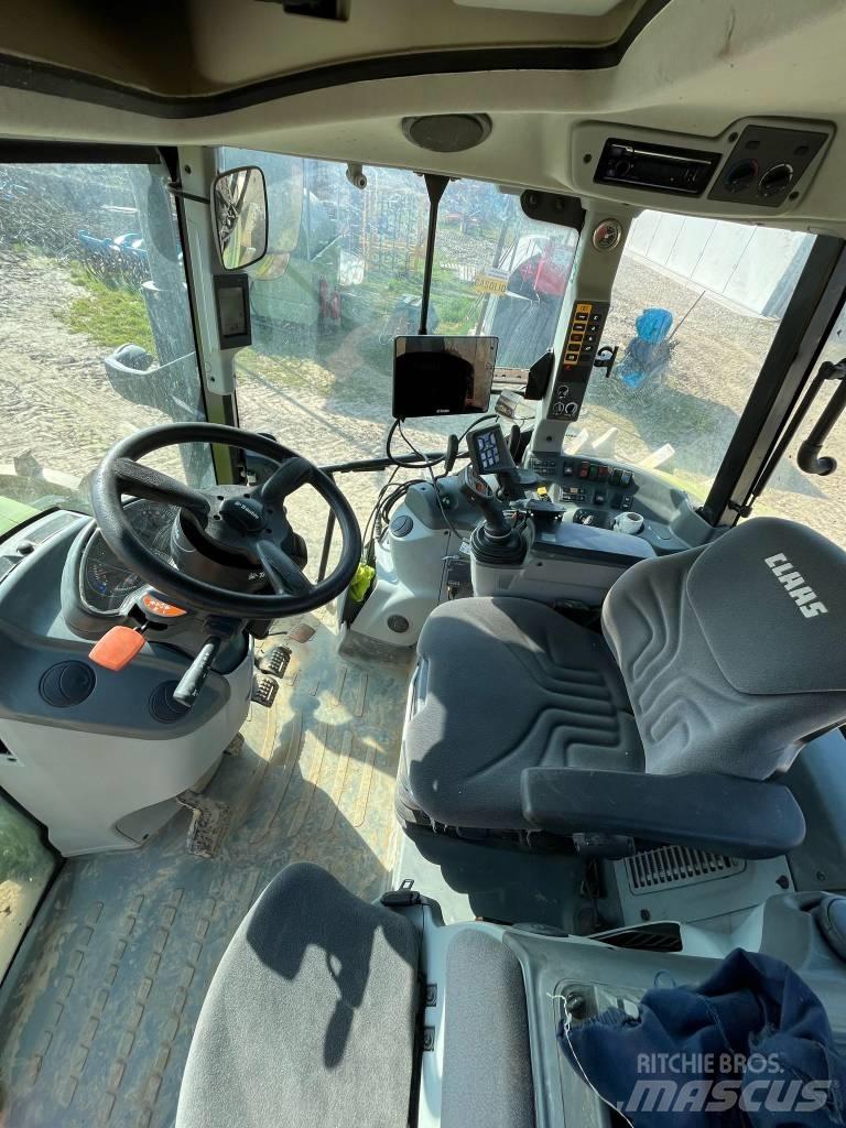 CLAAS ARION 470 Tracteur