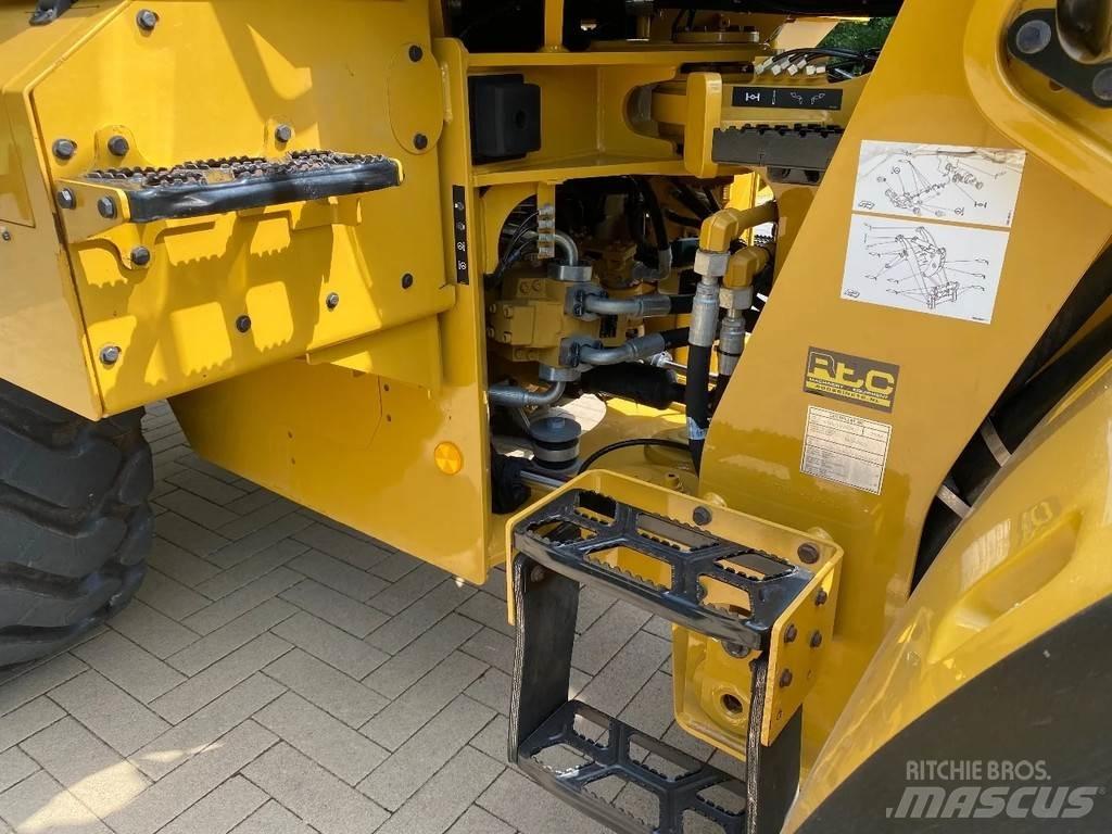 CAT 926M Chargeuse sur pneus