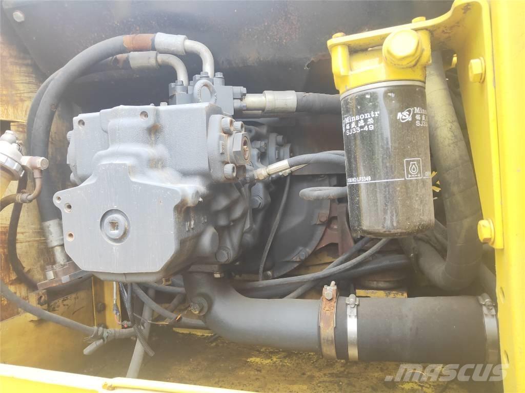 Komatsu PC220-7 Pelle sur chenilles
