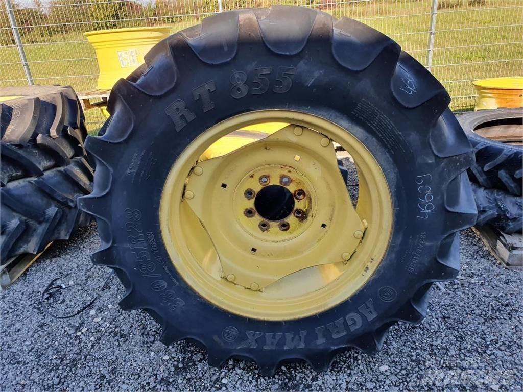 BKT 380/85R28 x2 Pneus, roues et jantes