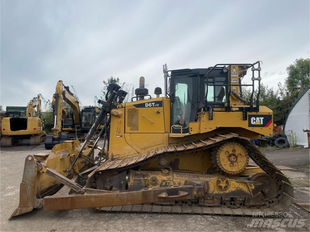 CAT D 6 T LGP Bouteurs sur chenilles