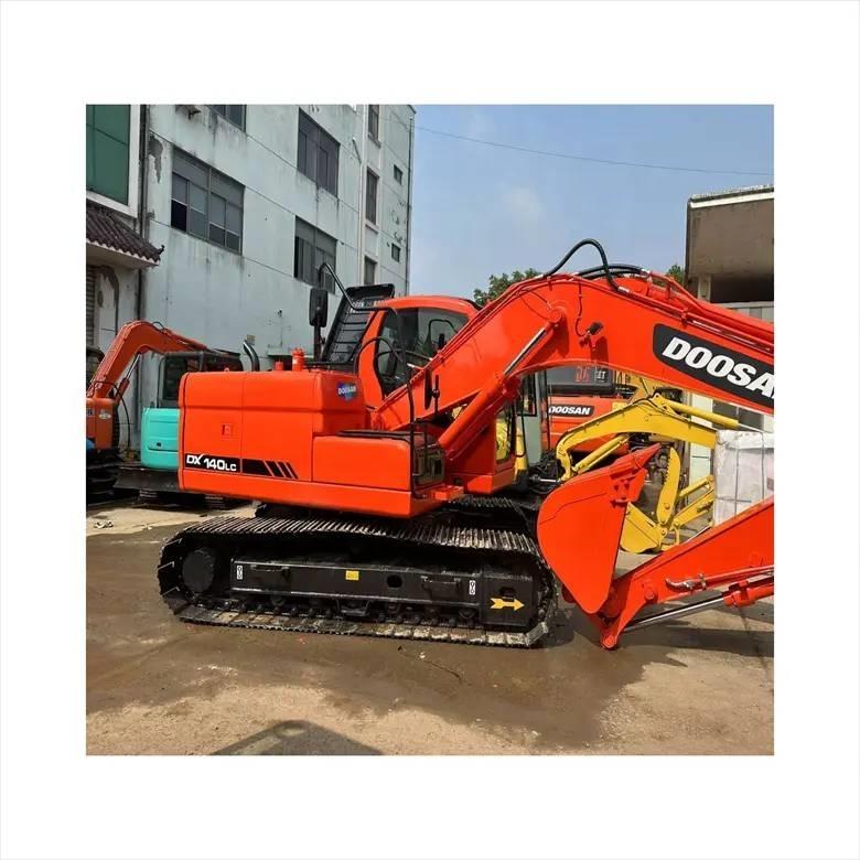 Doosan DX140LC Pelle sur chenilles