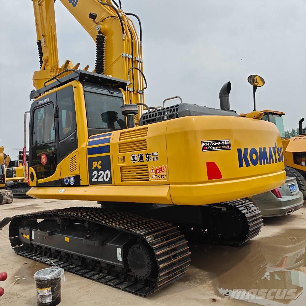 Komatsu 220-8MO Pelle sur chenilles