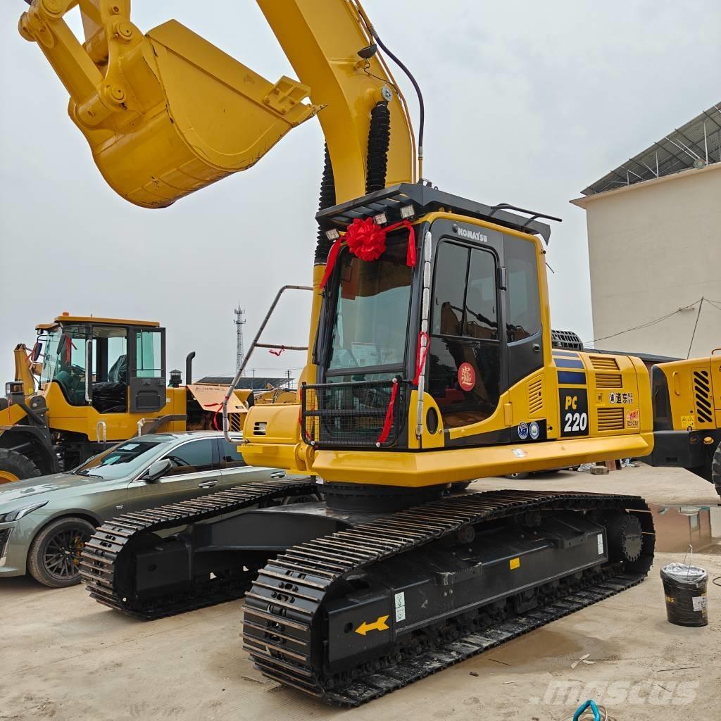 Komatsu 220-8MO Pelle sur chenilles