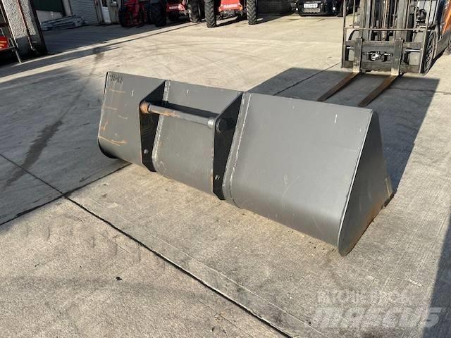 Manitou Bucket Chariot télescopique