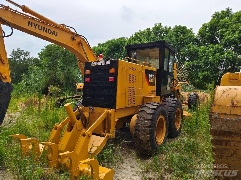 CAT 140K Niveleuse
