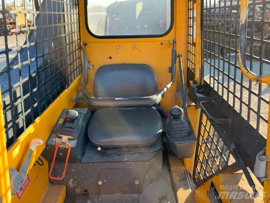 JCB 165 Chargeuse compacte