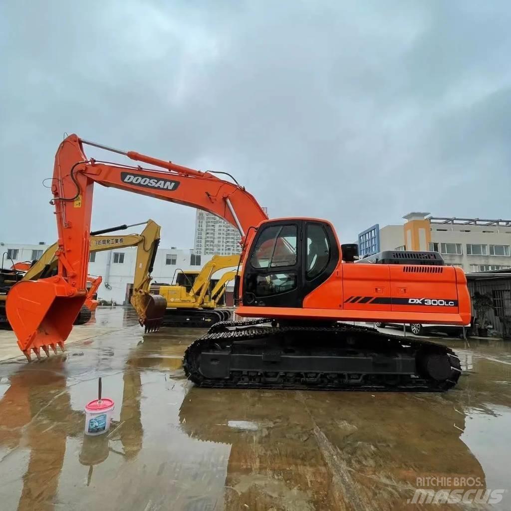 Doosan DX 300 LC Mini pelle < 7t