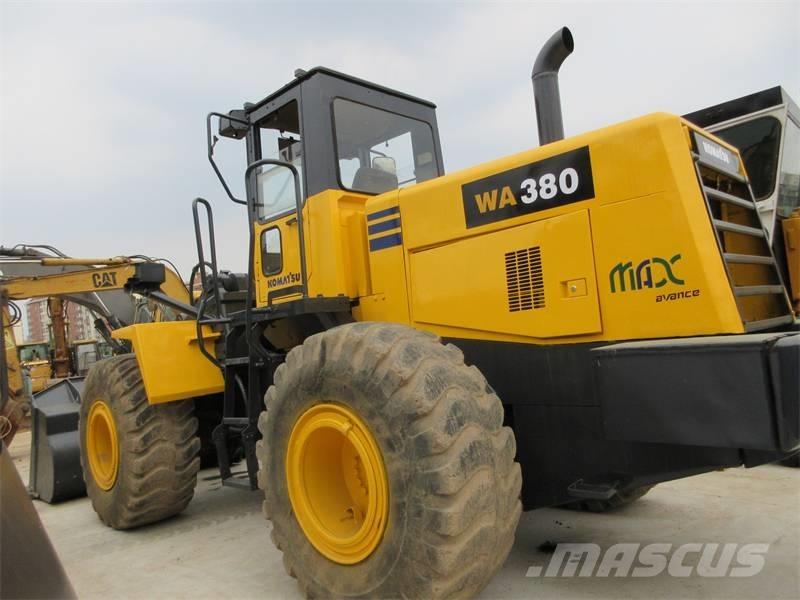 Komatsu WA 380-3 Chargeuse sur pneus