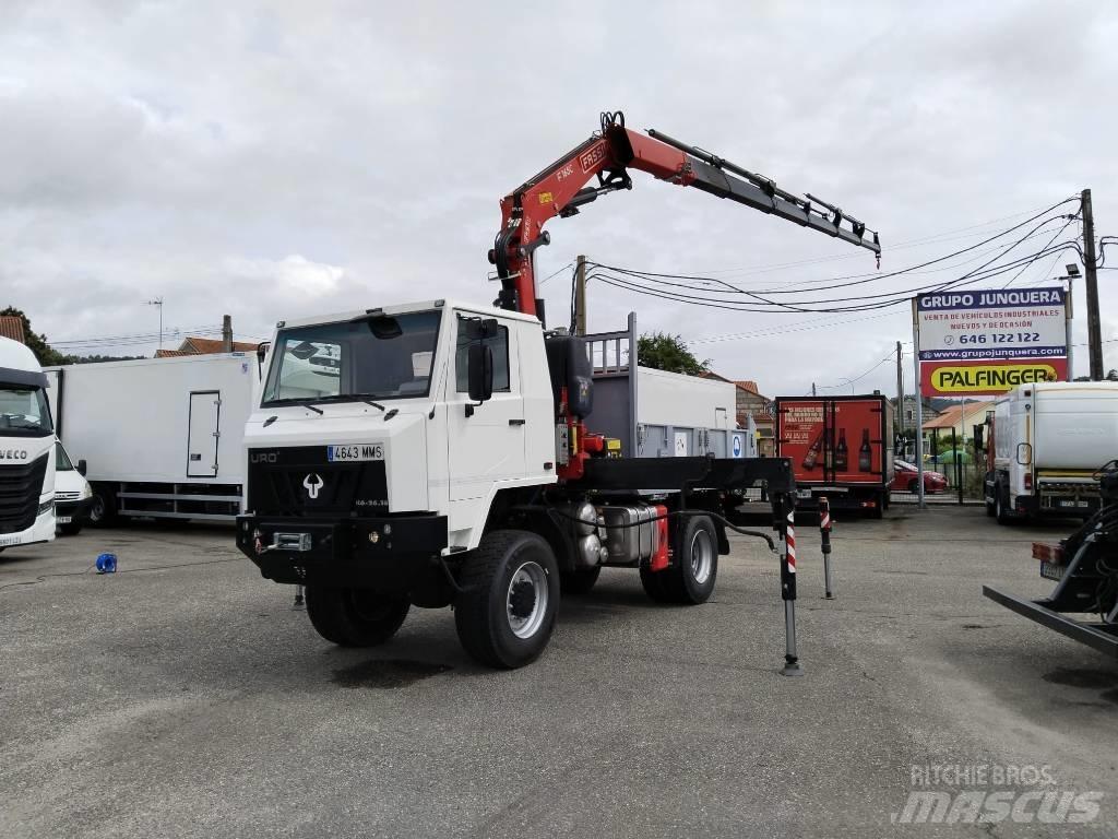  UROVESA K6-26 16 Camion plateau ridelle avec grue
