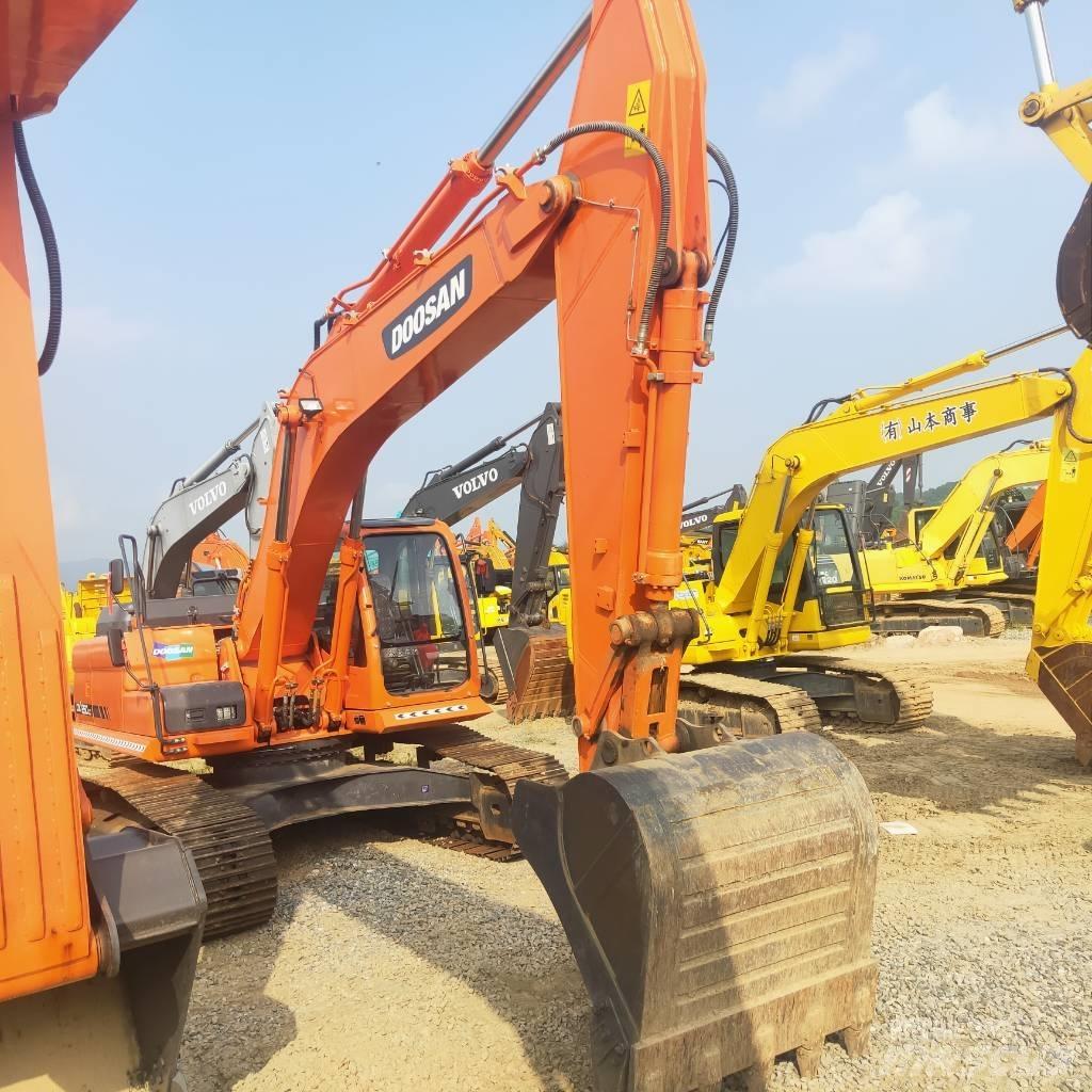 Doosan DX260LC Pelle sur chenilles
