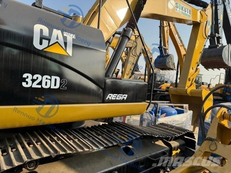 CAT 326D2 Pelle sur chenilles