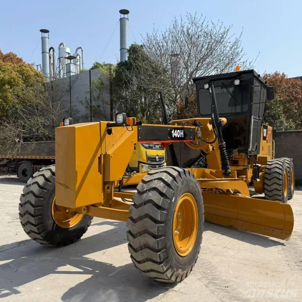 CAT 140 H Niveleuse