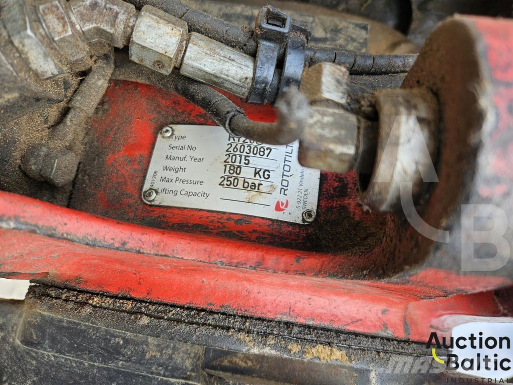 CAT 305.5E2CR Mini pelle < 7t