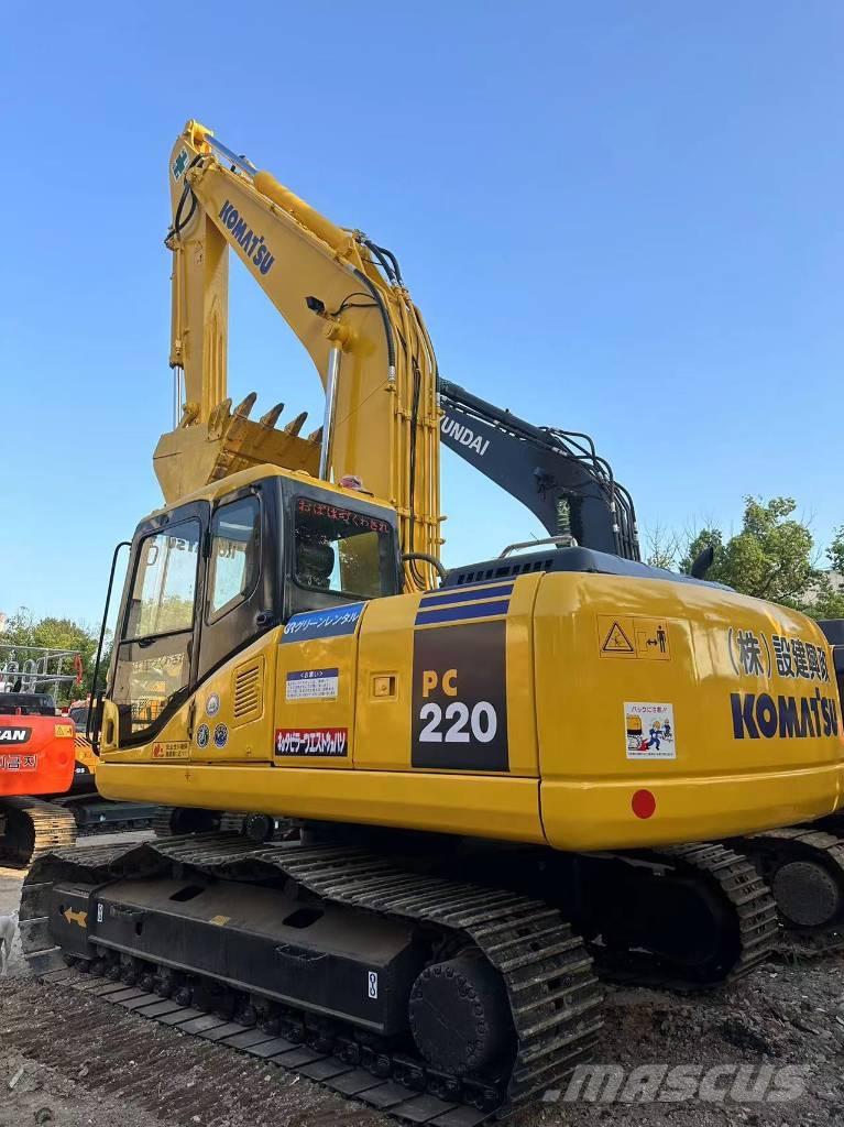 Komatsu PC 220-7 Pelle sur chenilles