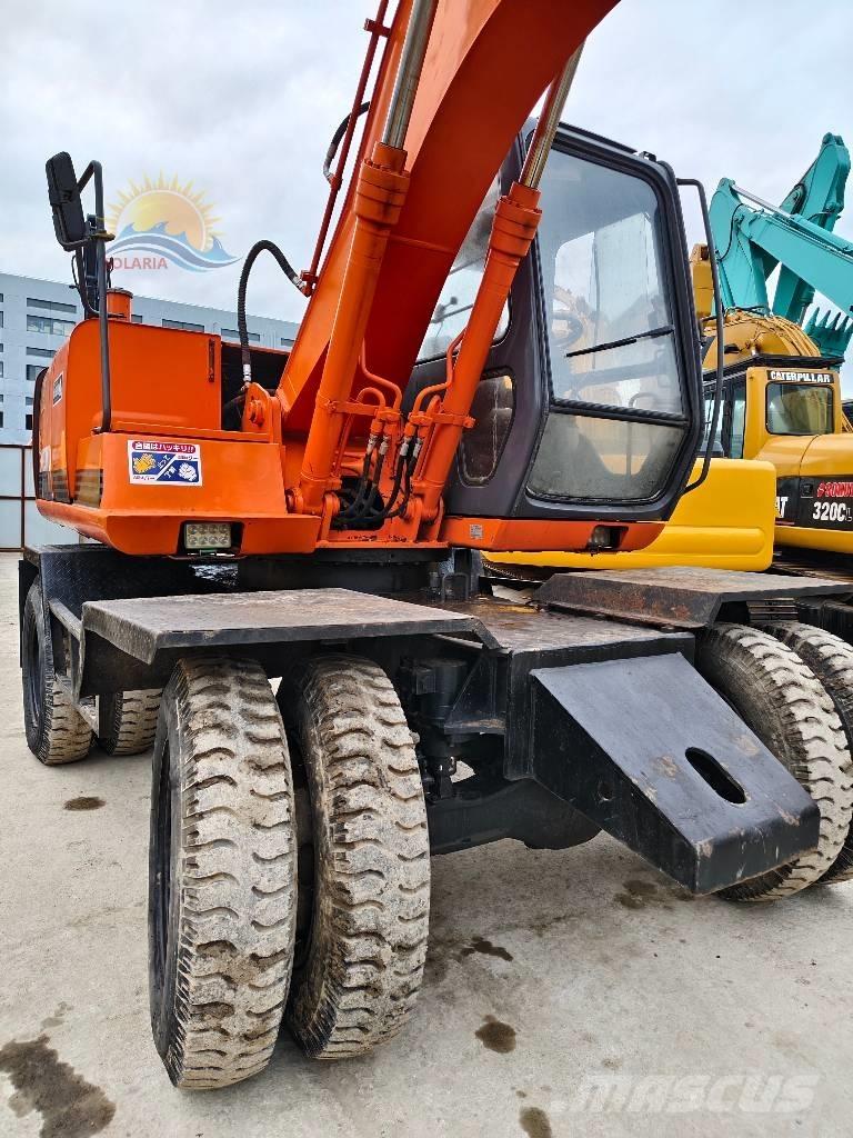 Hitachi EX 100 W D Pelle sur pneus
