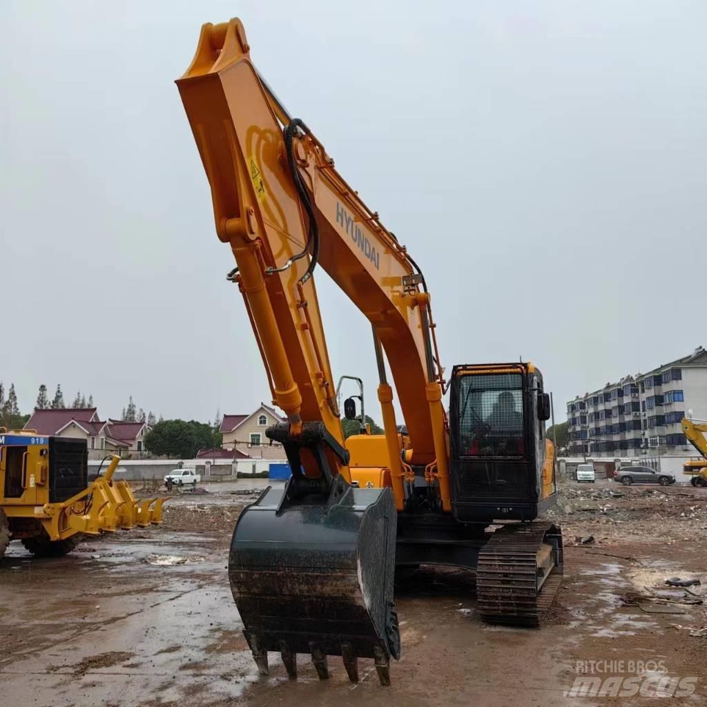 Hyundai R220LC-9 Pelle sur chenilles