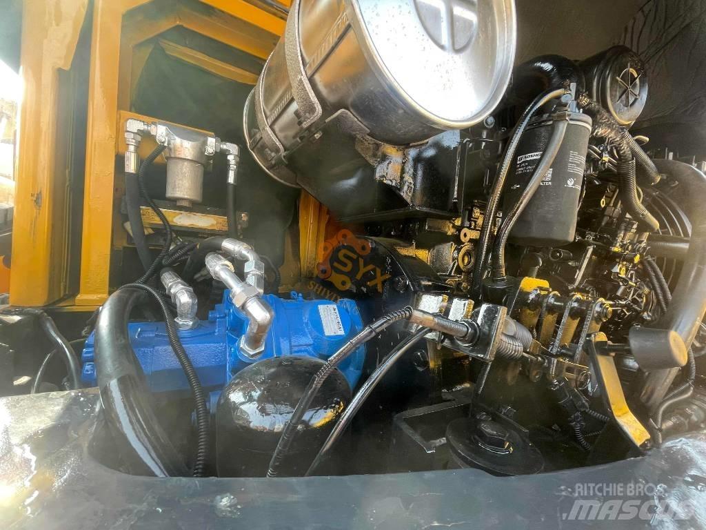 Hyundai 60w Pelle sur pneus