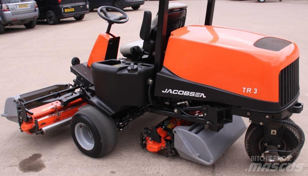 Jacobsen TR3 Tondeuses de roughs et semi-roughs