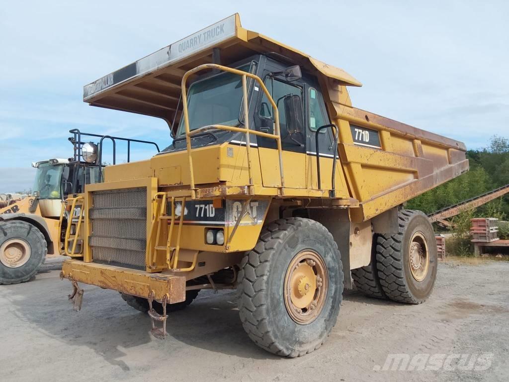 CAT 771 D Tombereau rigide