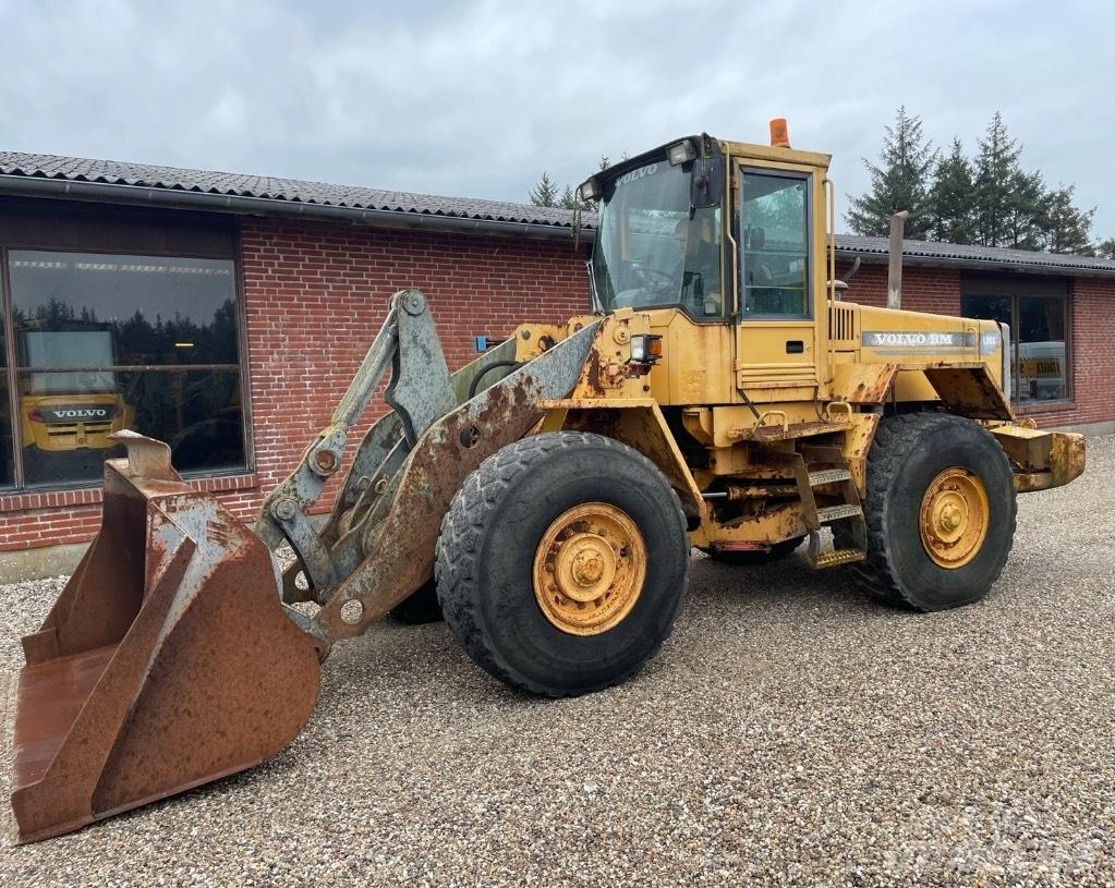 Volvo L90C Chargeuse sur pneus