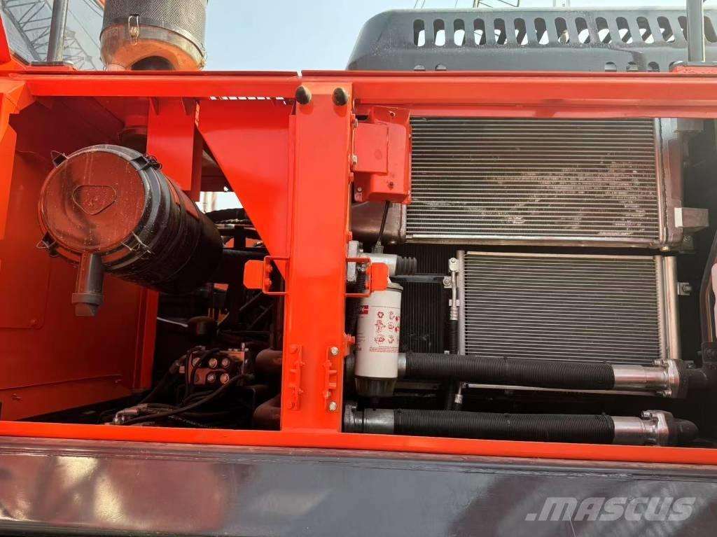 Doosan DX300 Pelle sur chenilles