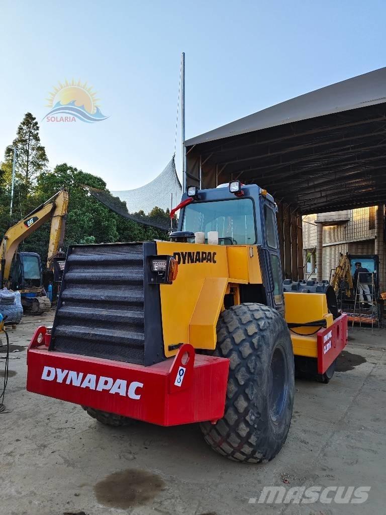 Dynapac CA 301 D Rouleaux monocylindre