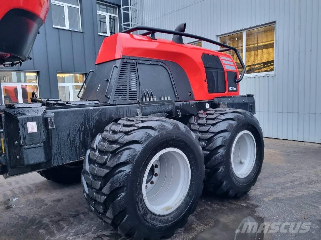 Komatsu 931 XC Abatteuse