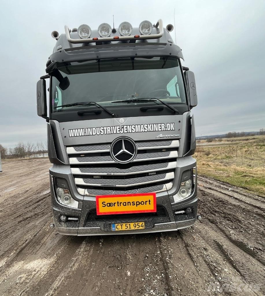 Mercedes-Benz 4158 Tracteur routier