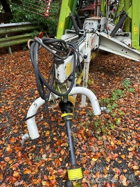 CLAAS Liner 3500 Rateau faneur