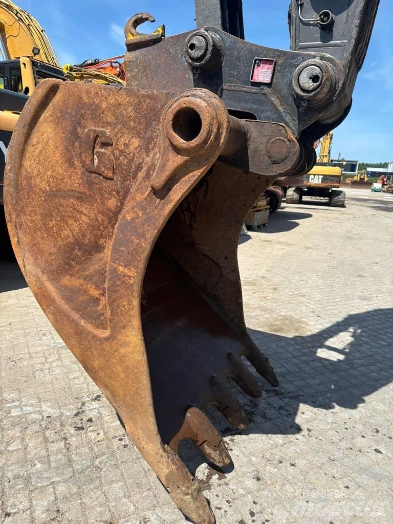 Volvo EC 290 C L Pelle sur chenilles