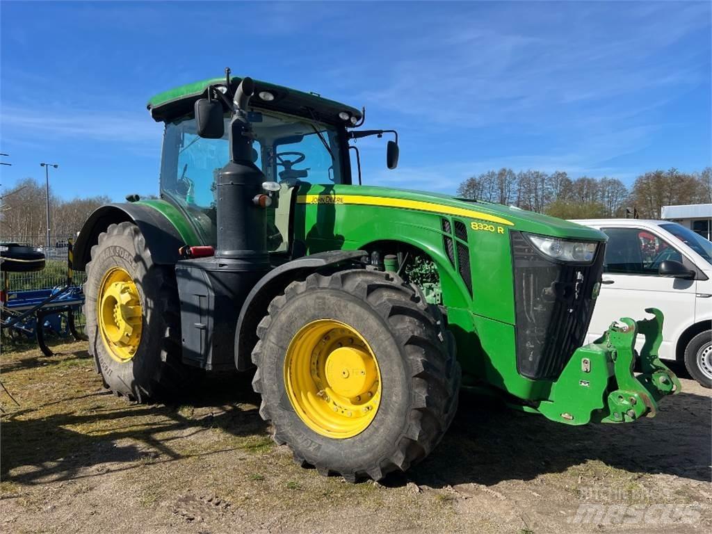 John Deere 8320 R Tracteur