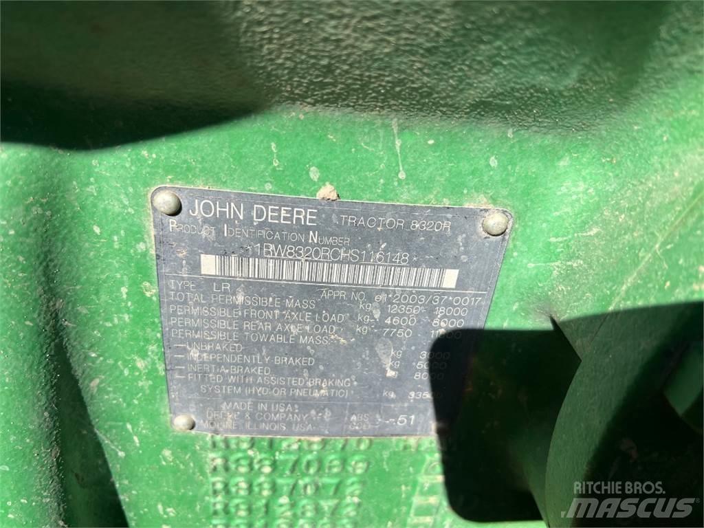 John Deere 8320 R Tracteur