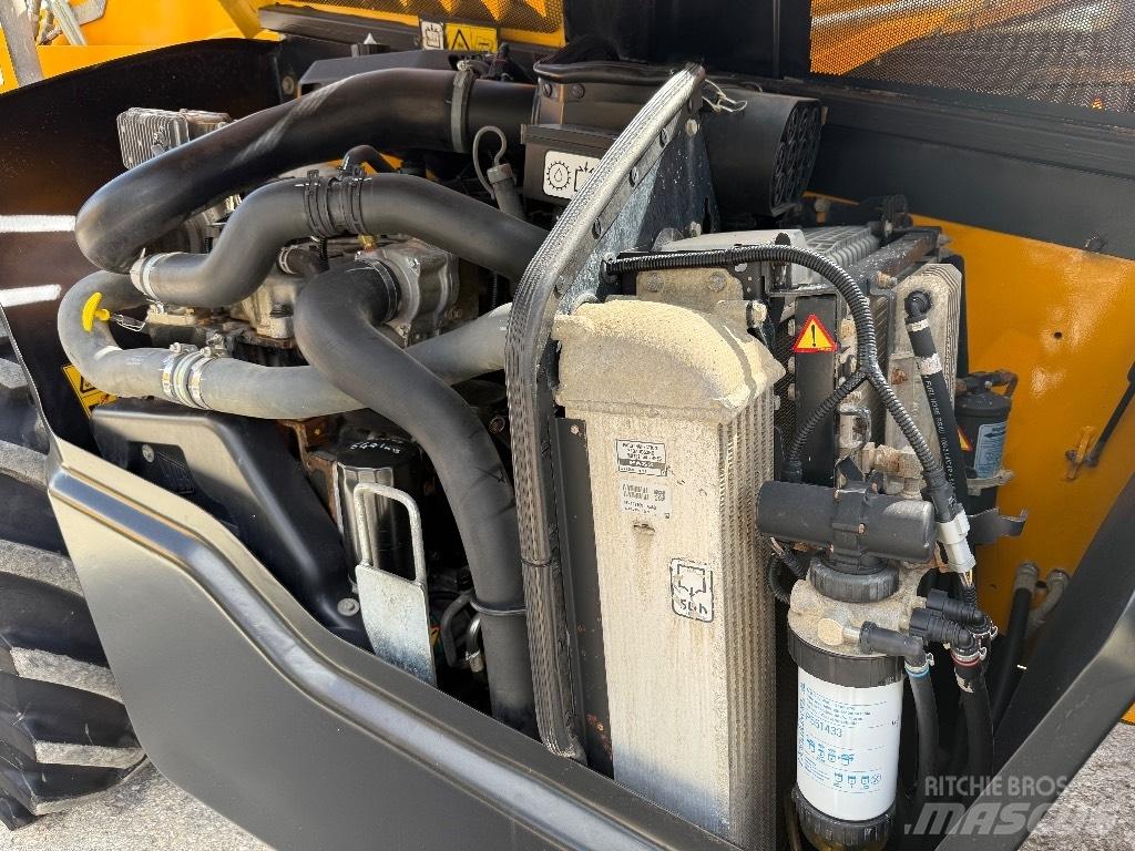 JCB 540-140 Chariot télescopique