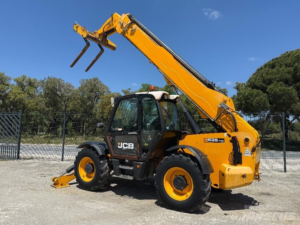 JCB 540-140 Chariot télescopique